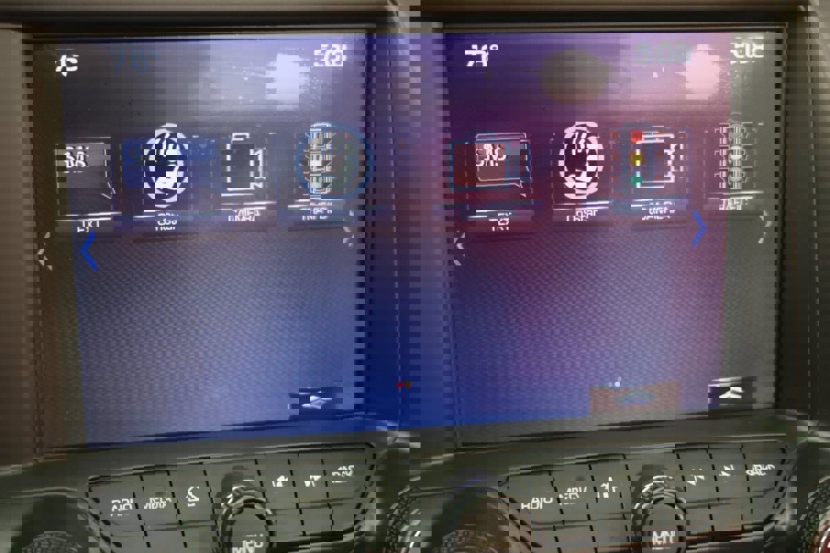 Used 2016 Chevrolet Corvette Z06 w/ 3LZ Preferred Equipment Group image 31