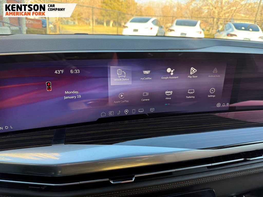 Used 2025 Cadillac Escalade Premium Luxury image 31