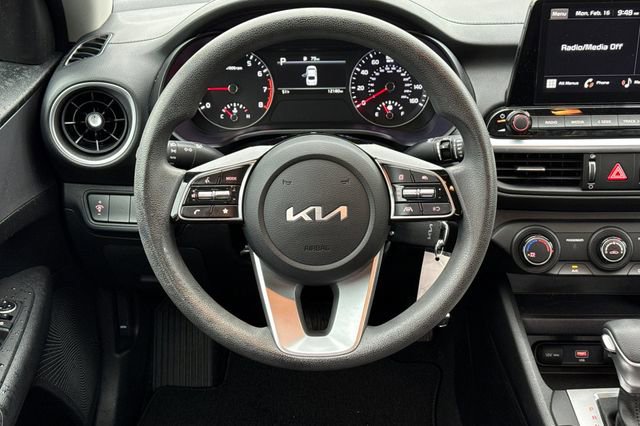 Certified 2022 Kia Forte LXS image 18