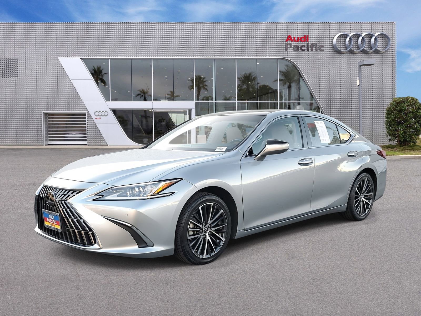Used 2023 Lexus ES 350 w/ Premium Package image 1