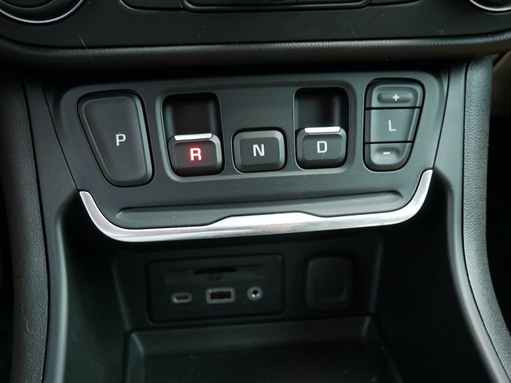 Used 2021 GMC Terrain SLT w/ Elevation Edition AWD/4WD image 23