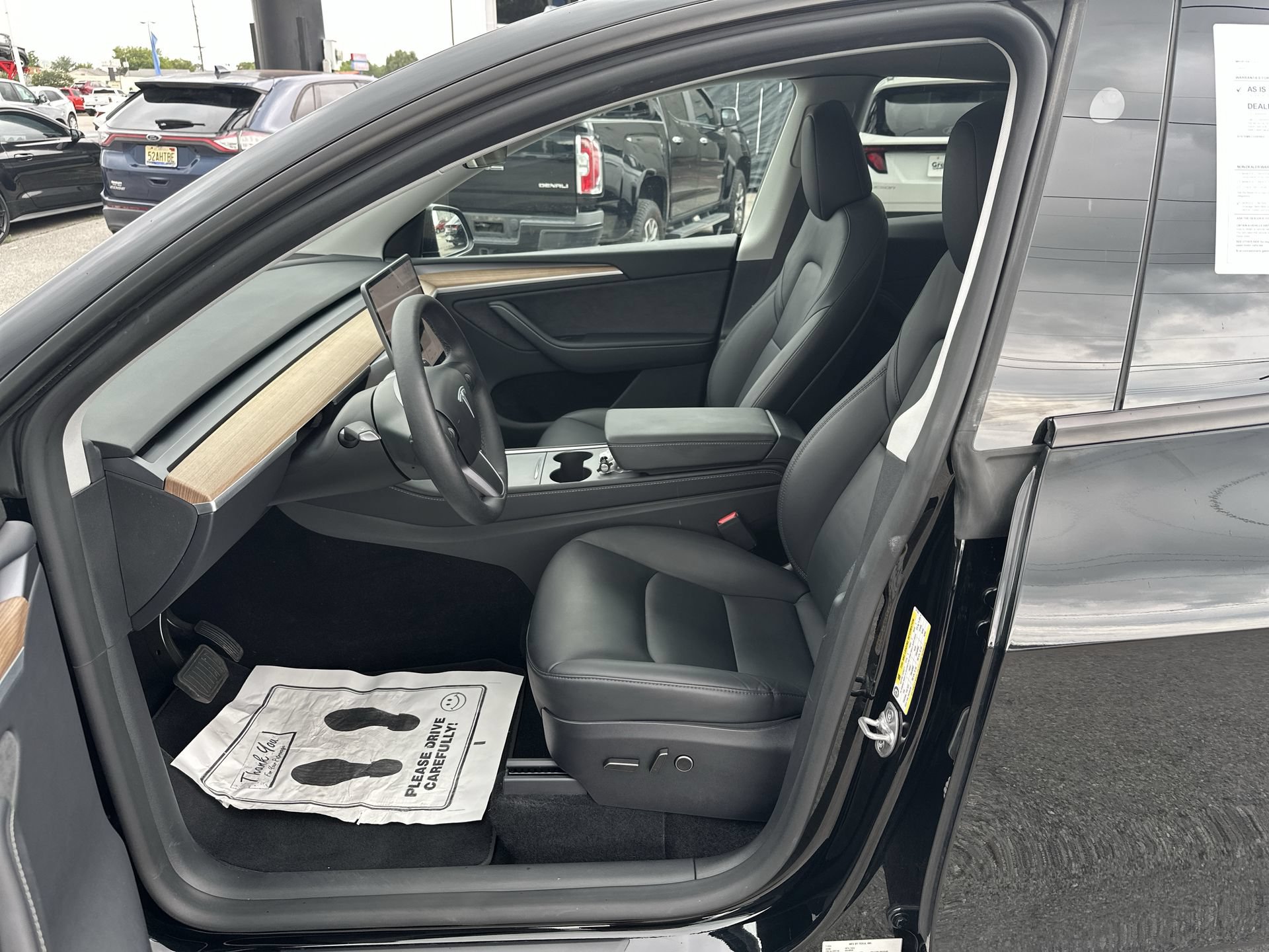 Used 2025 Tesla Model Y Long Range AWD/4WD image 13