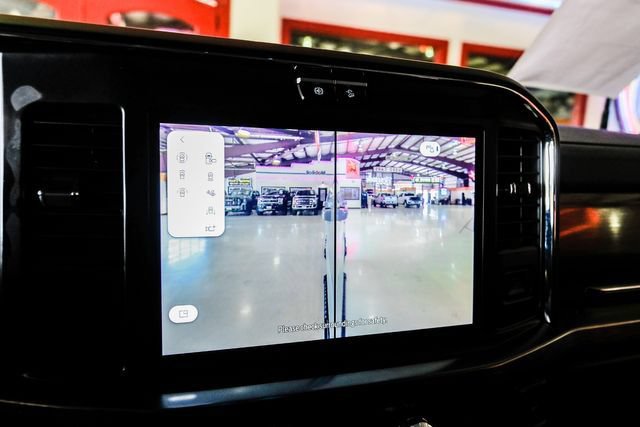 Used 2025 Ford F350 Lariat w/ Black Appearance Package AWD/4WD image 23
