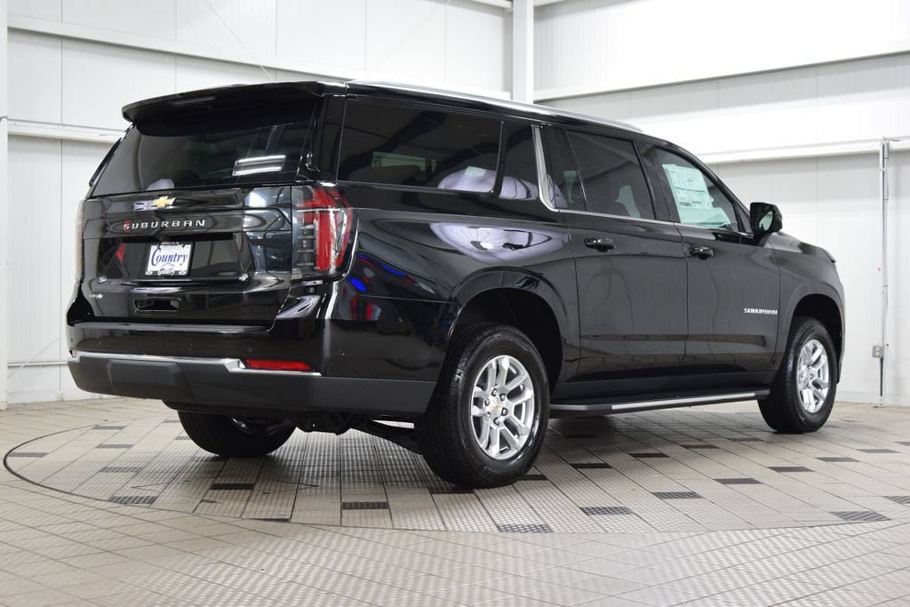New 2026 Chevrolet Suburban LS w/ Max Trailering Package AWD/4WD image 8