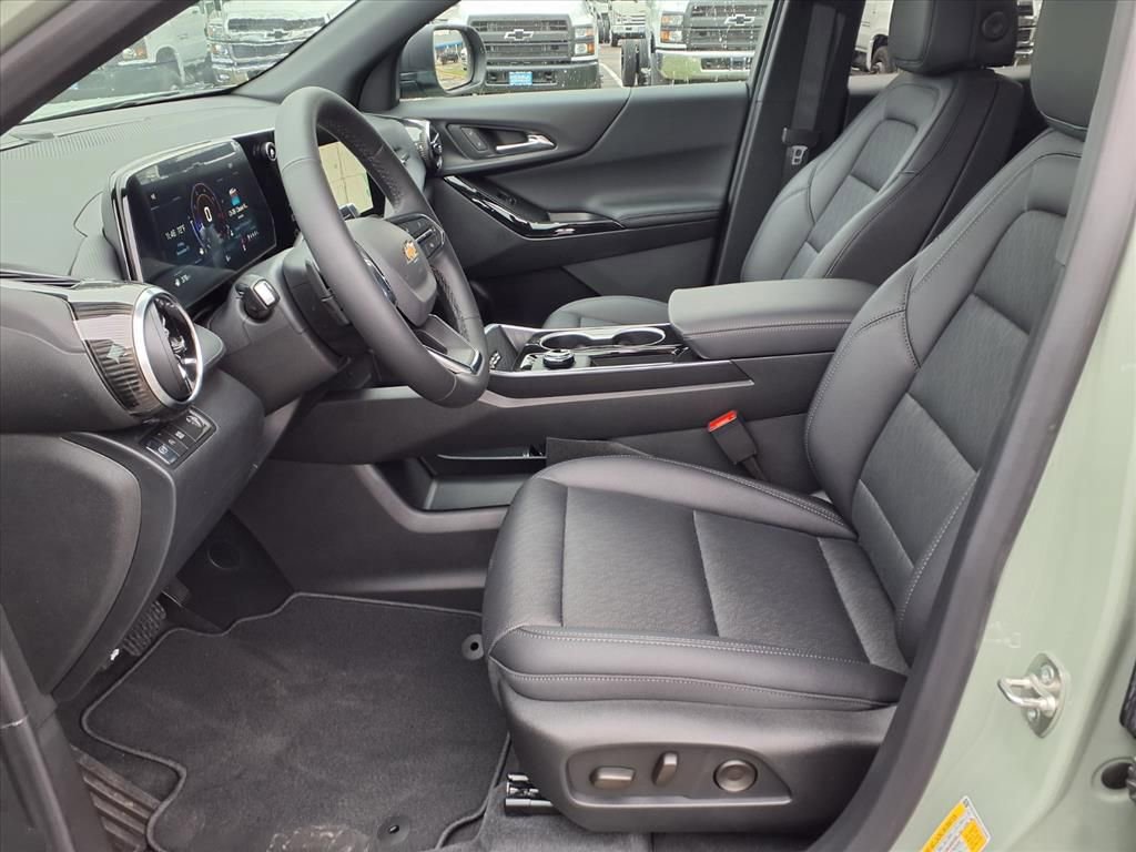 New 2026 Chevrolet Equinox LT w/ Convenience Package II image 6