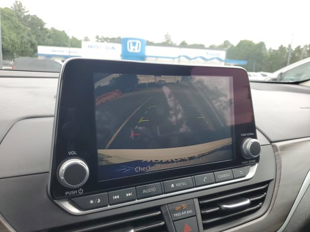 Used 2025 Nissan Altima 2.5 SV FWD image 23