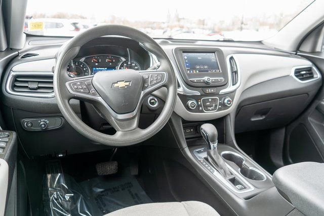 Used 2022 Chevrolet Equinox LS w/ LS Convenience Package AWD/4WD image 13