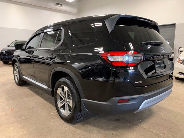 Used 2025 Honda Pilot EX-L image 5