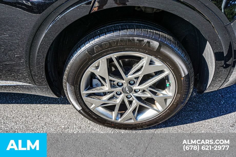 Used 2025 Genesis GV70 2.5T AWD/4WD image 16