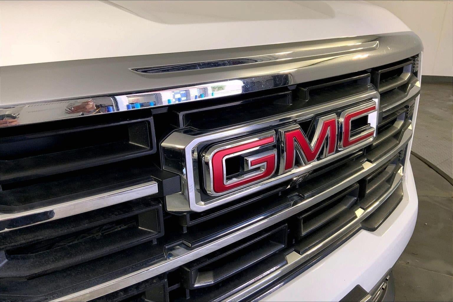 Used 2025 GMC Acadia Elevation AWD/4WD image 28