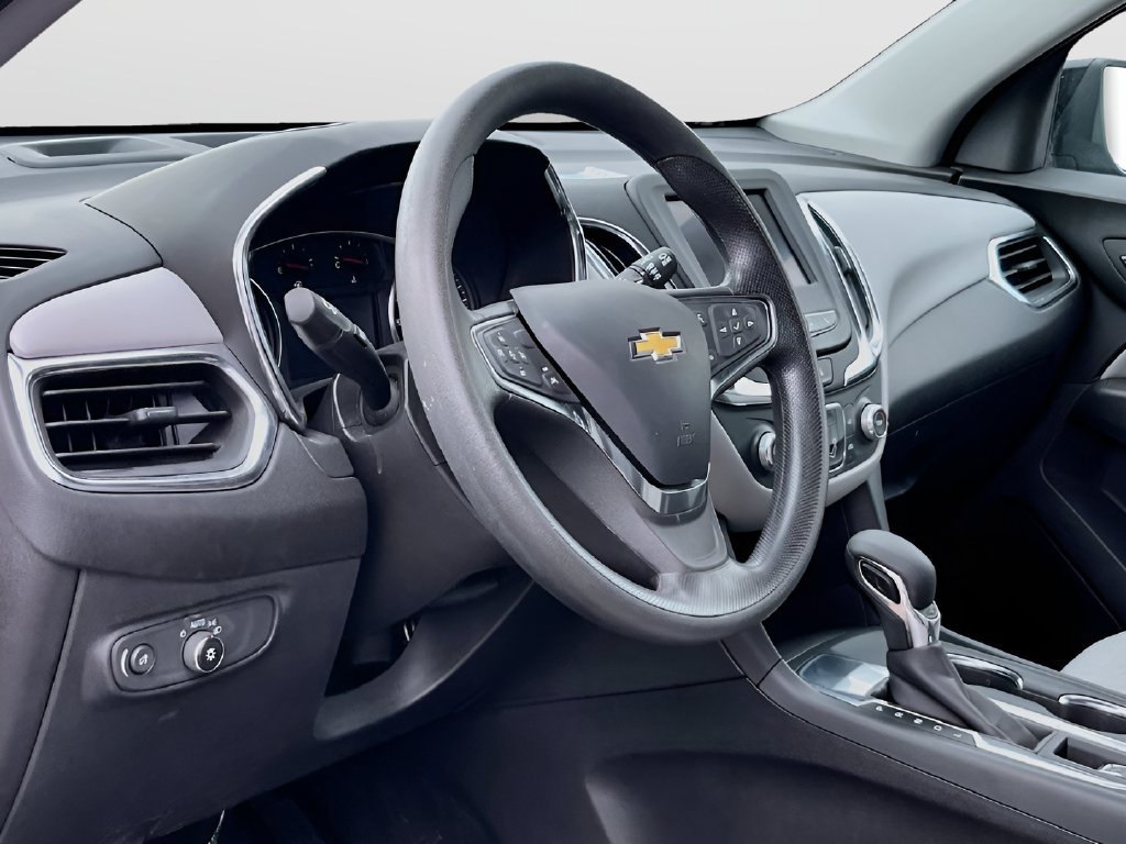 Used 2024 Chevrolet Equinox LS w/ LS Convenience Package FWD image 9