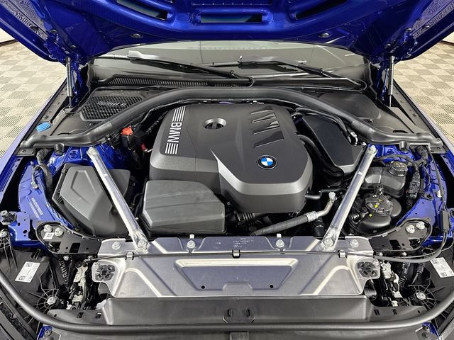 Used 2026 BMW 430i xDrive w/ M Sport Package AWD/4WD image 32