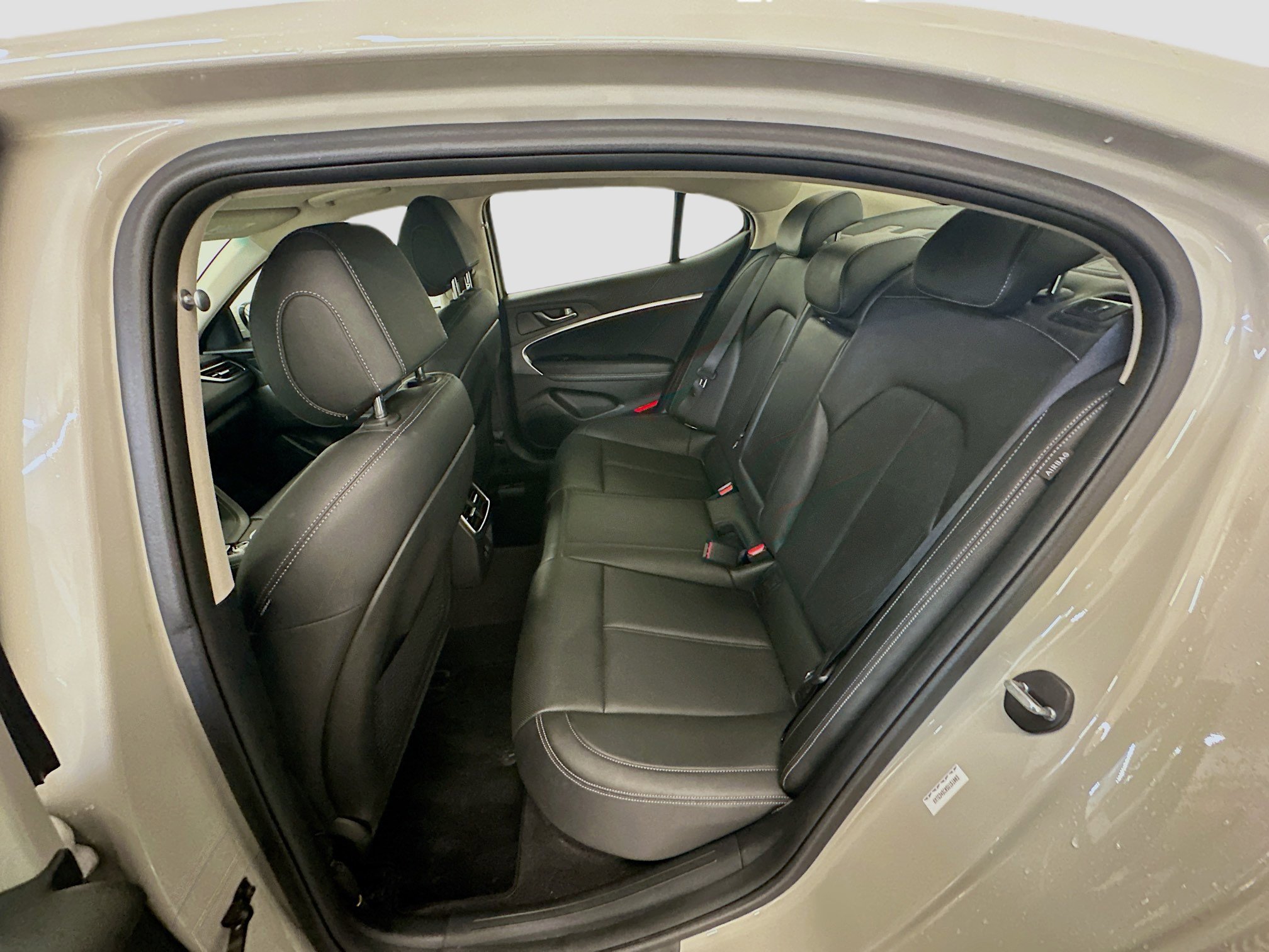 Used 2025 Genesis G70 2.5T AWD/4WD image 29