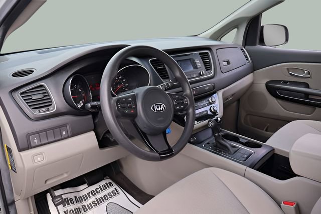 Used 2016 Kia Sedona LX FWD image 12