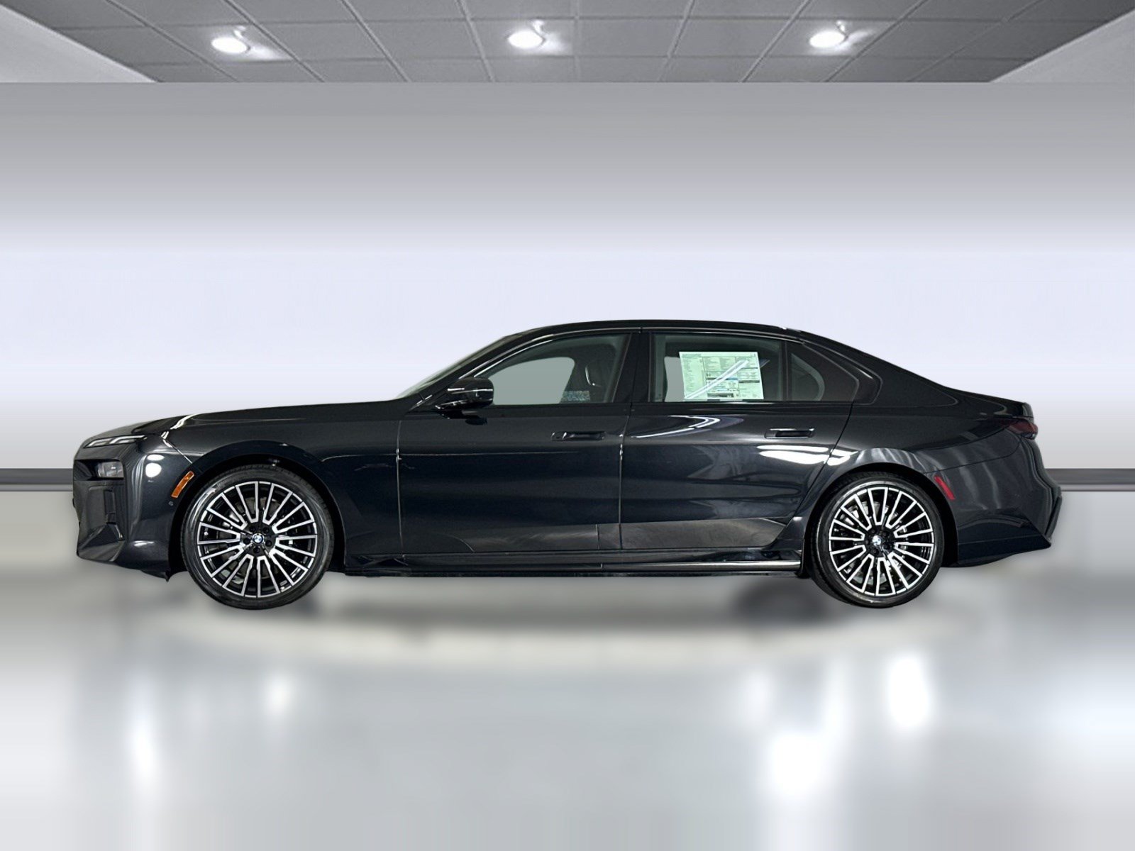 Used 2026 BMW i7 xDrive60 w/ M Sport Package RWD image 2