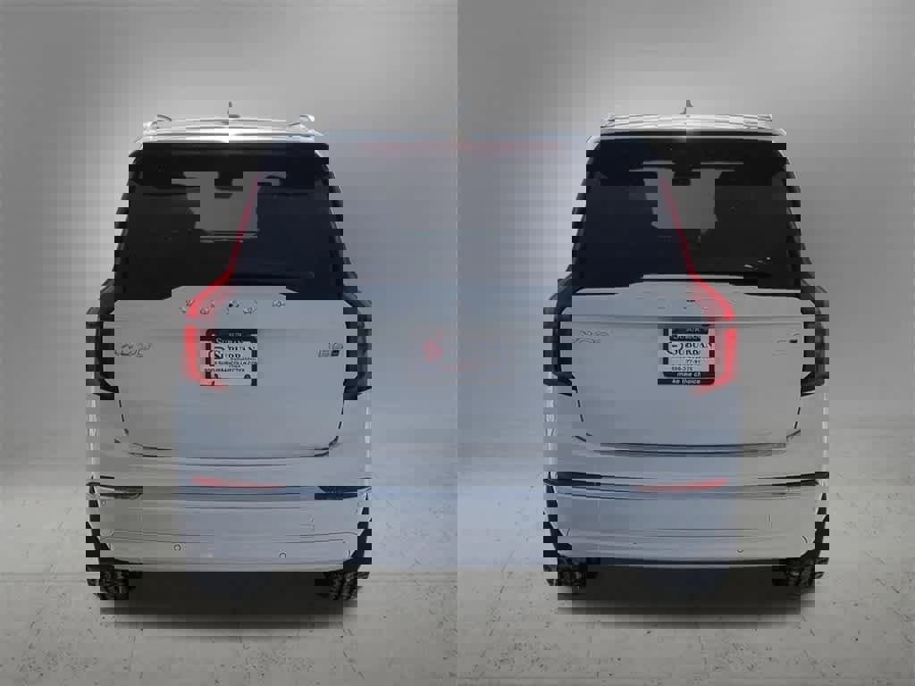 Certified 2026 Volvo XC90 B6 Plus w/ Protection Package Premier image 5