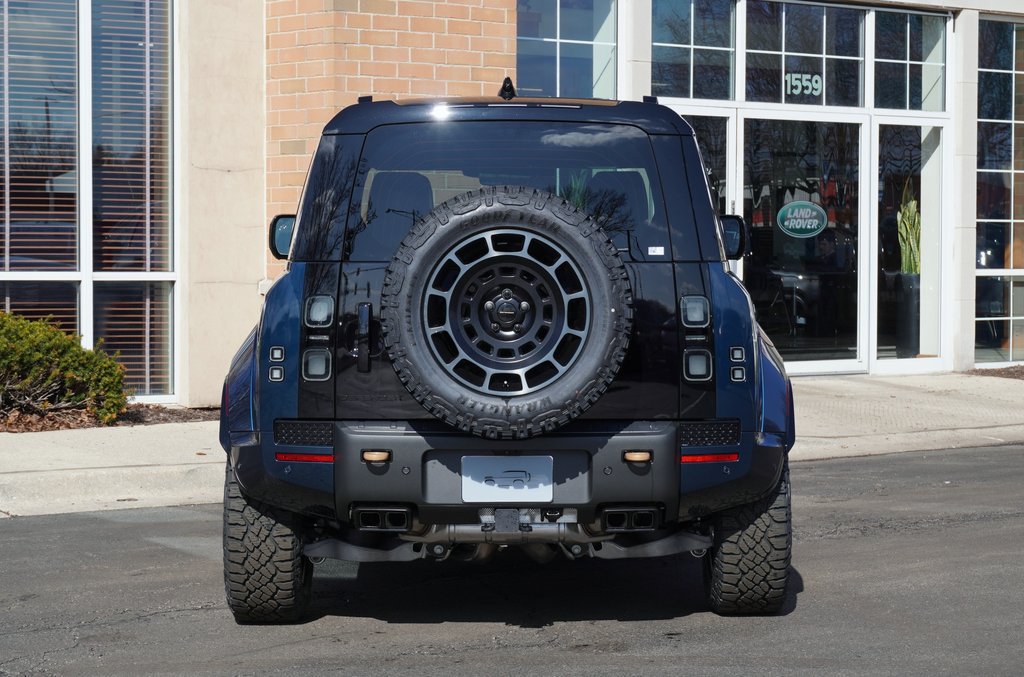 New 2026 Land Rover Defender 110 OCTA AWD/4WD image 6