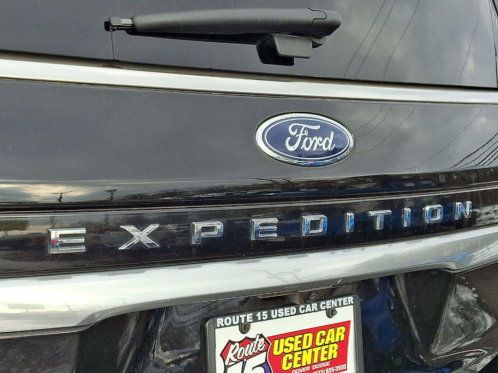 Used 2023 Ford Expedition Platinum image 11