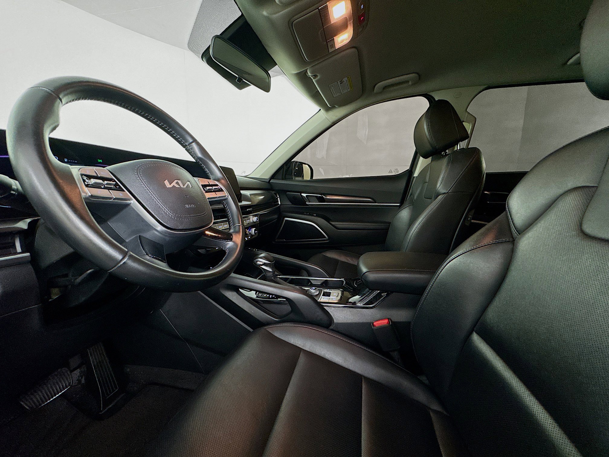 Used 2023 Kia Telluride S image 21