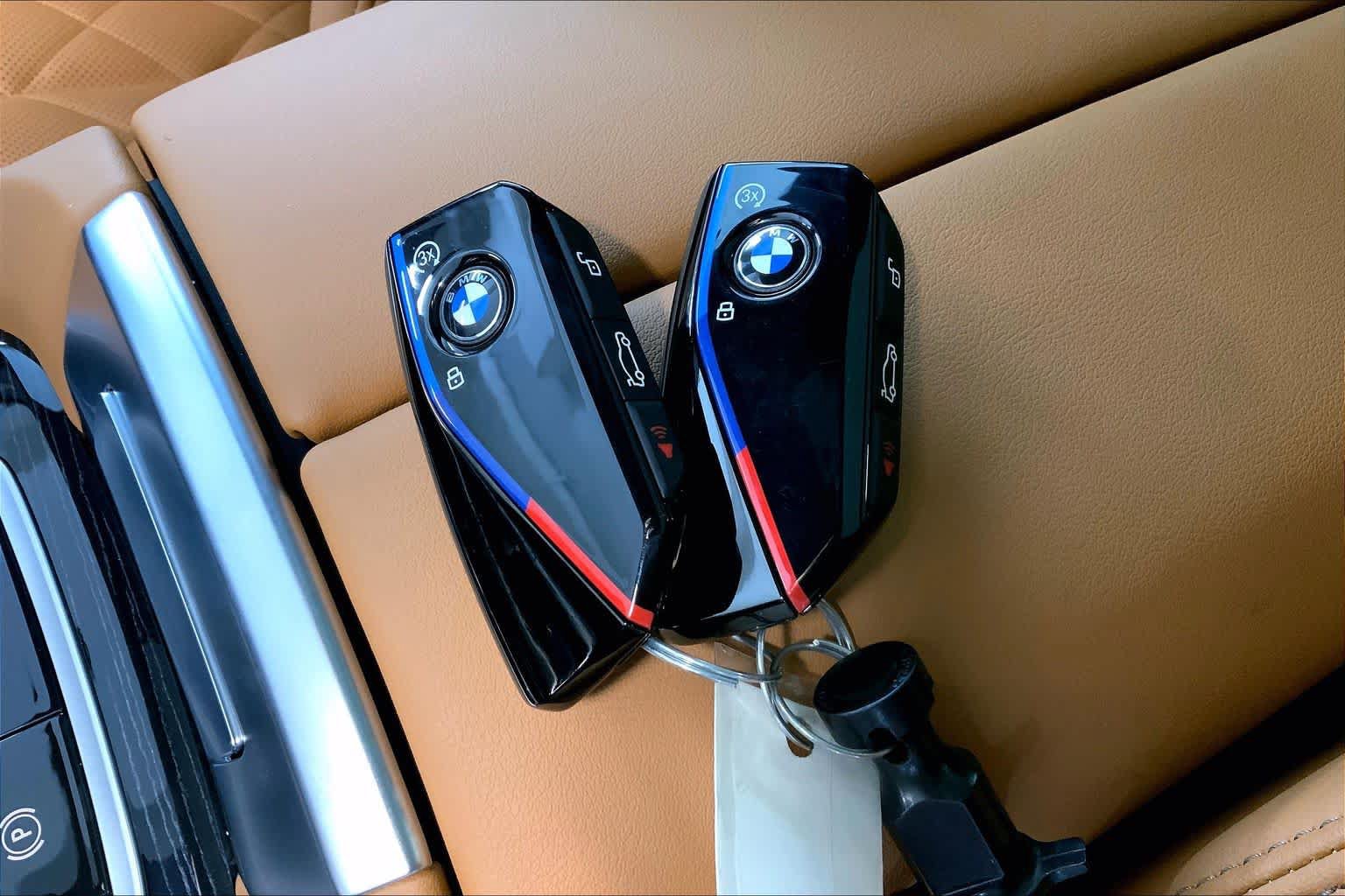 Used 2026 BMW X5 M60i AWD/4WD image 14