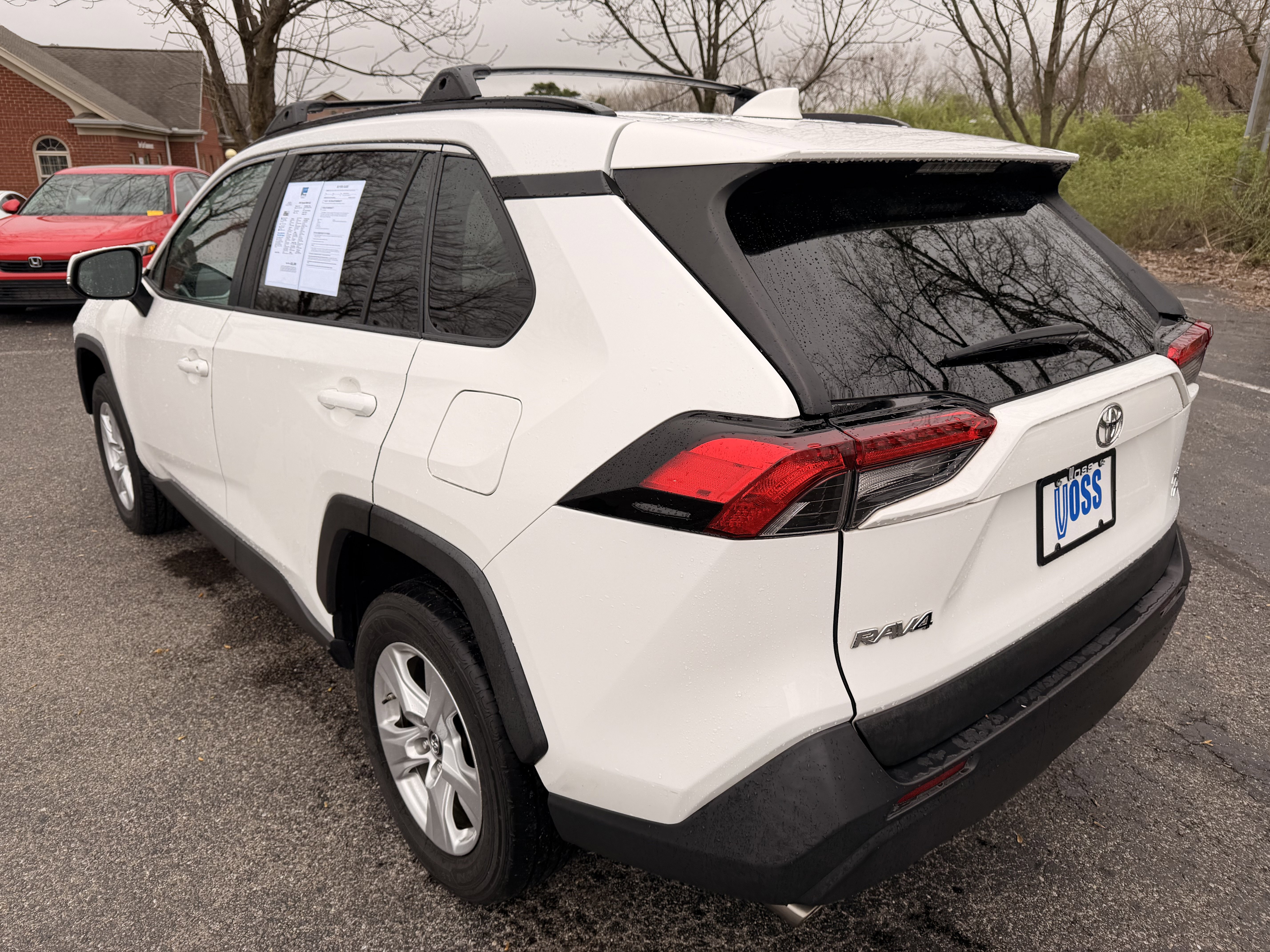 Used 2019 Toyota RAV4 XLE w/ Convenience Package AWD/4WD image 5