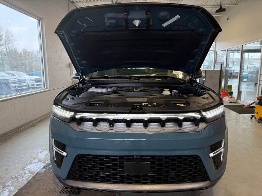 New 2026 Jeep Grand Wagoneer Limited image 12