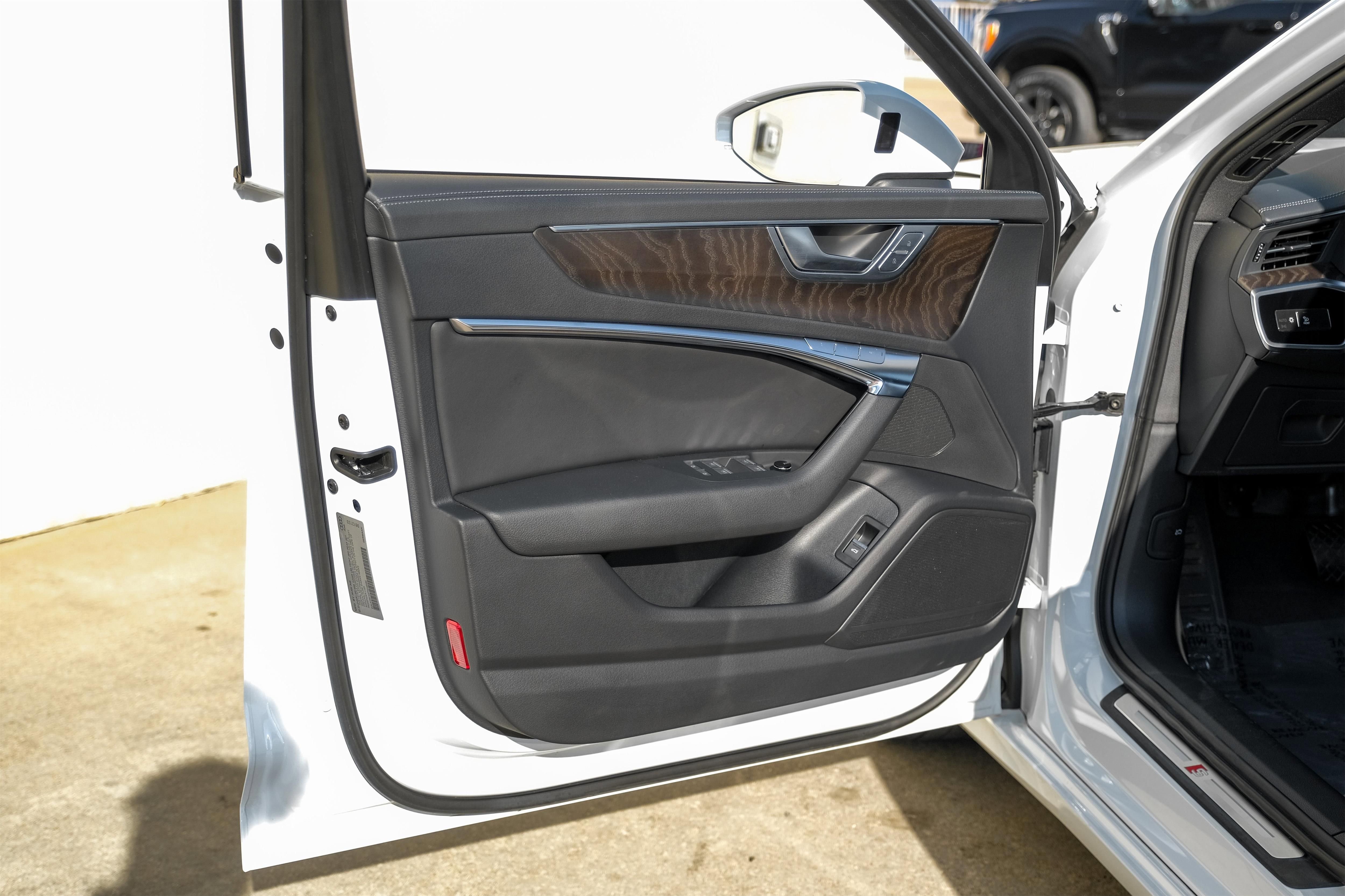 Used 2023 Audi A6 3.0T Premium w/ Convenience Package image 40