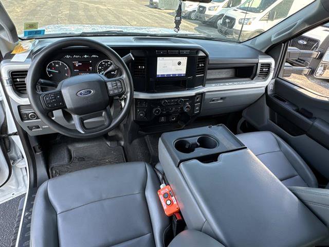 Used 2024 Ford F550 4x4 Crew Cab Super Duty image 9