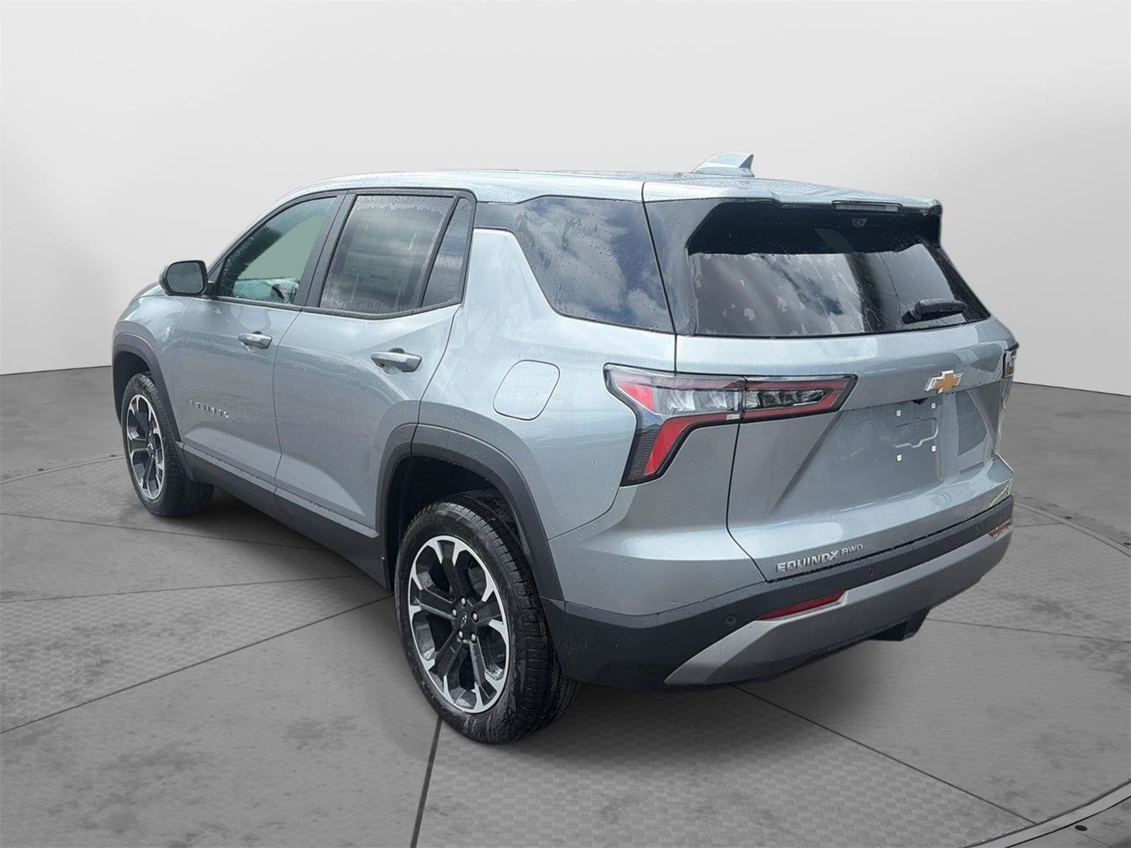 New 2027 Chevrolet Equinox LT w/ Convenience Package II AWD/4WD image 6