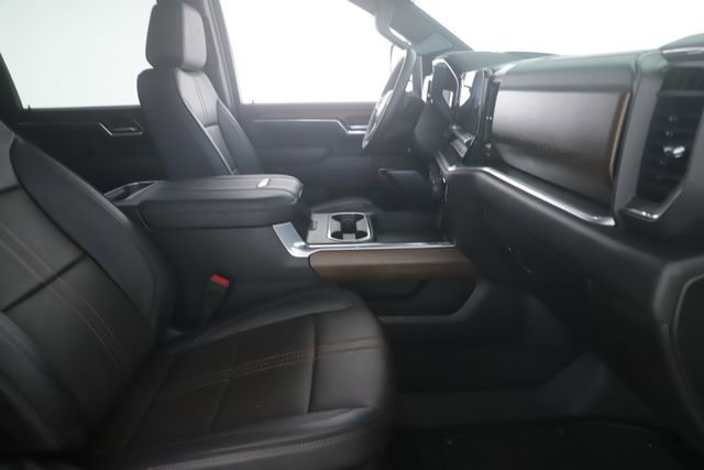 Used 2024 Chevrolet Silverado 2500 High Country w/ High Country Premium Package AWD/4WD image 33
