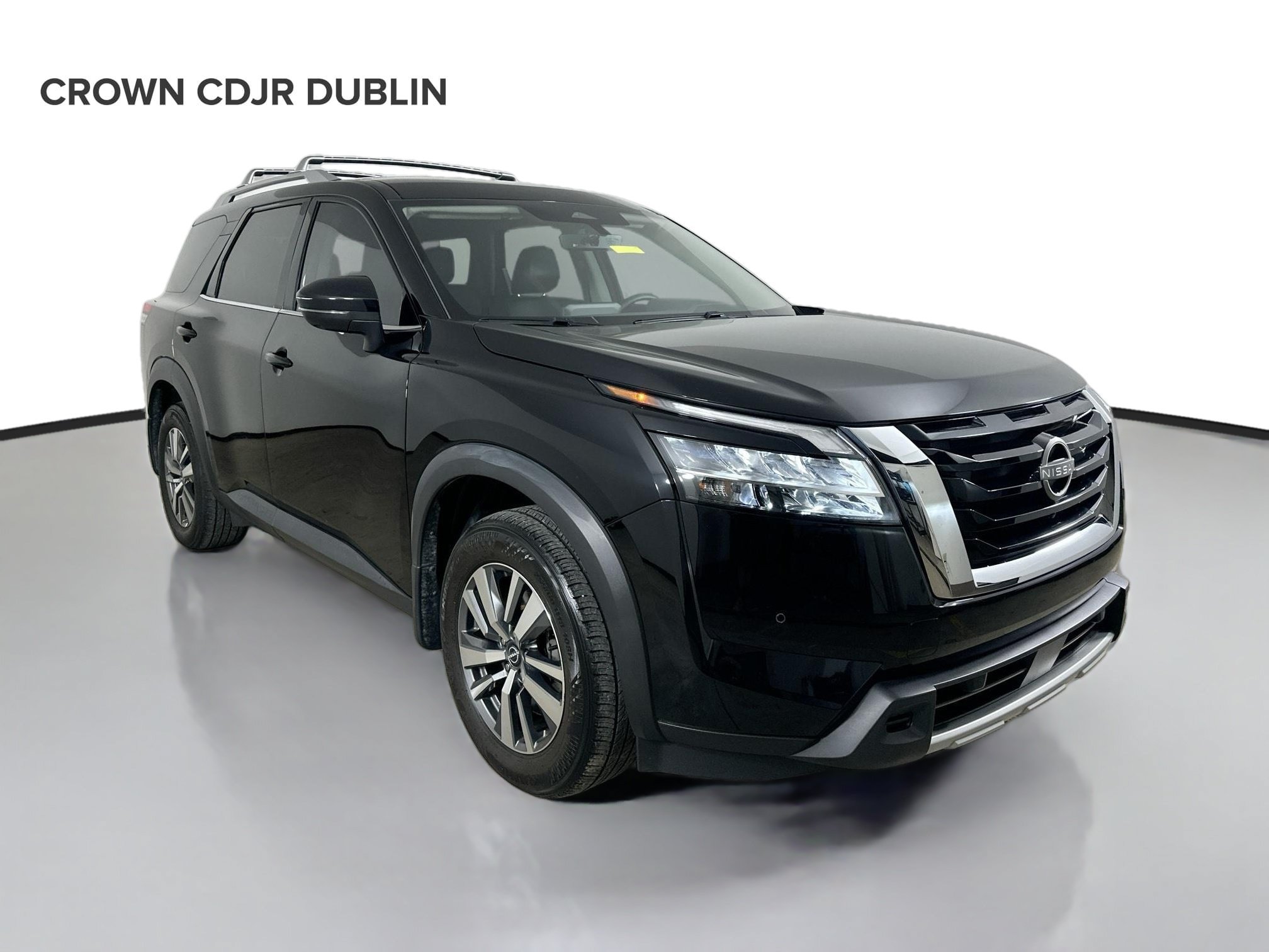 Used 2023 Nissan Pathfinder SL AWD/4WD image 4