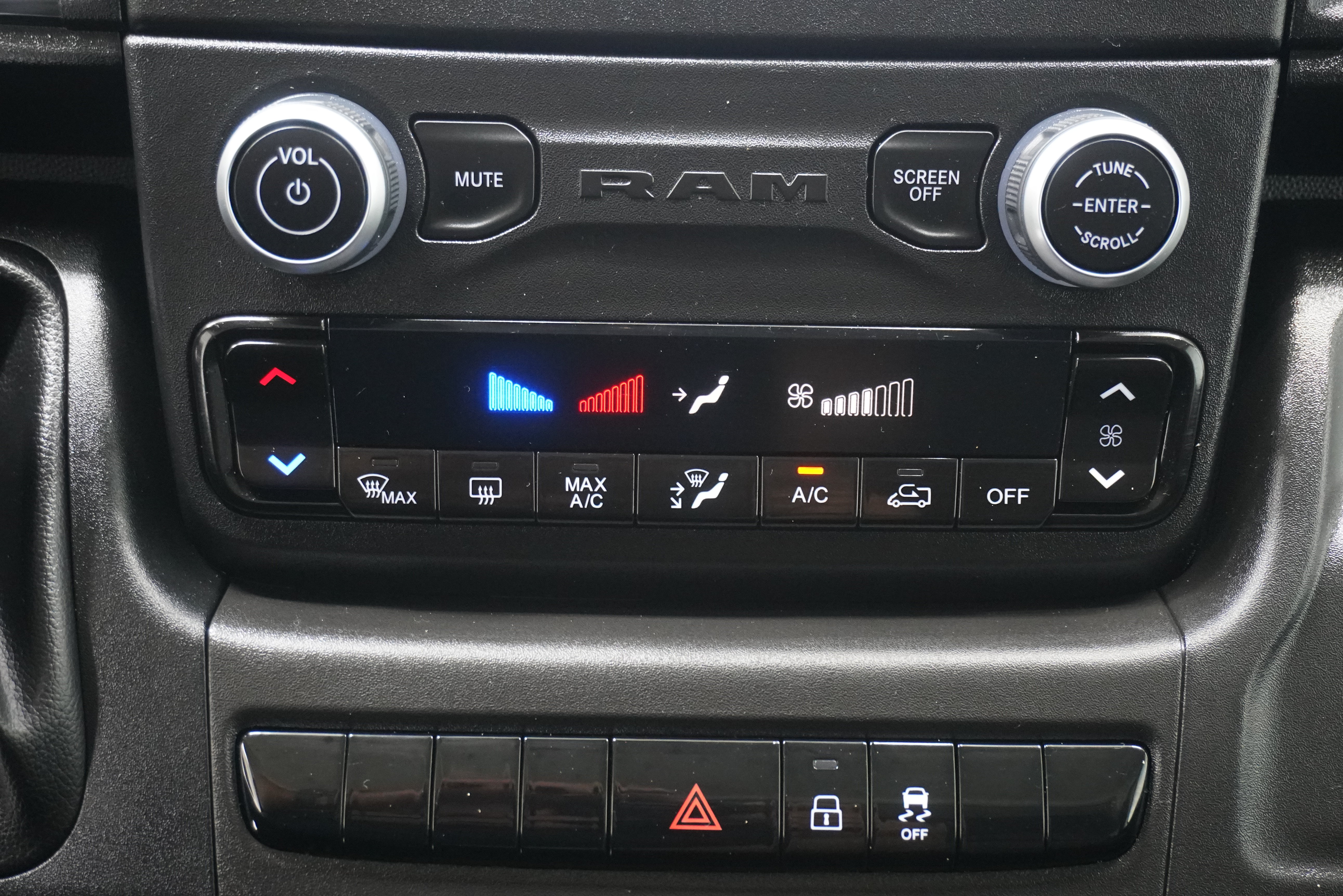 Used 2023 RAM ProMaster 1500 FWD image 16