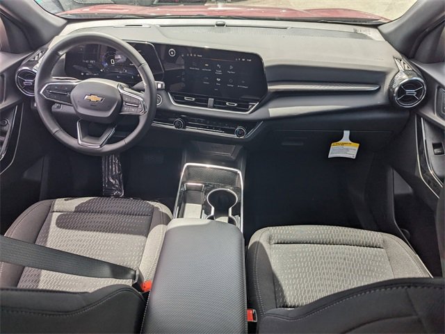 New 2025 Chevrolet Equinox LT w/ Safety and Technology Package image 9