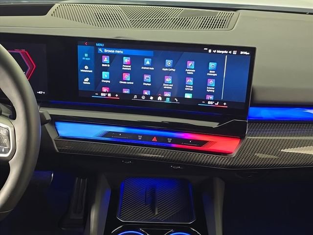 Used 2025 BMW M5 w/ Carbon Package image 18