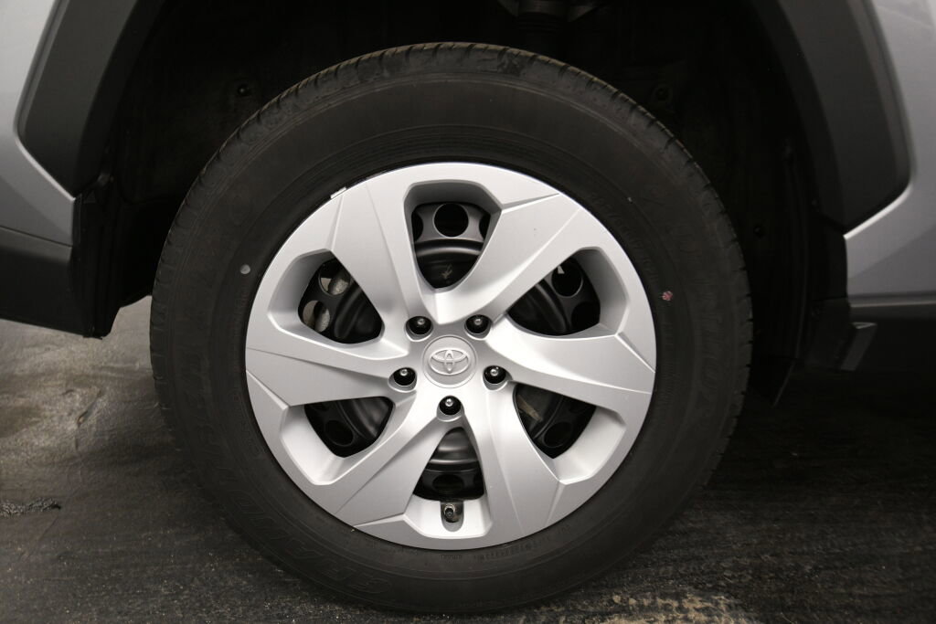 Certified 2024 Toyota RAV4 LE image 28