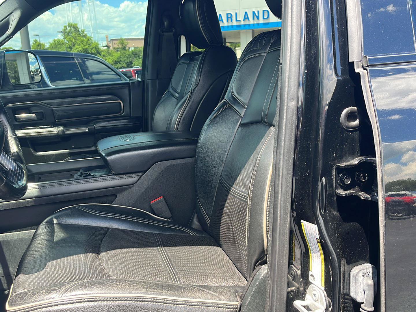 Used 2019 RAM 2500 Limited AWD/4WD image 21