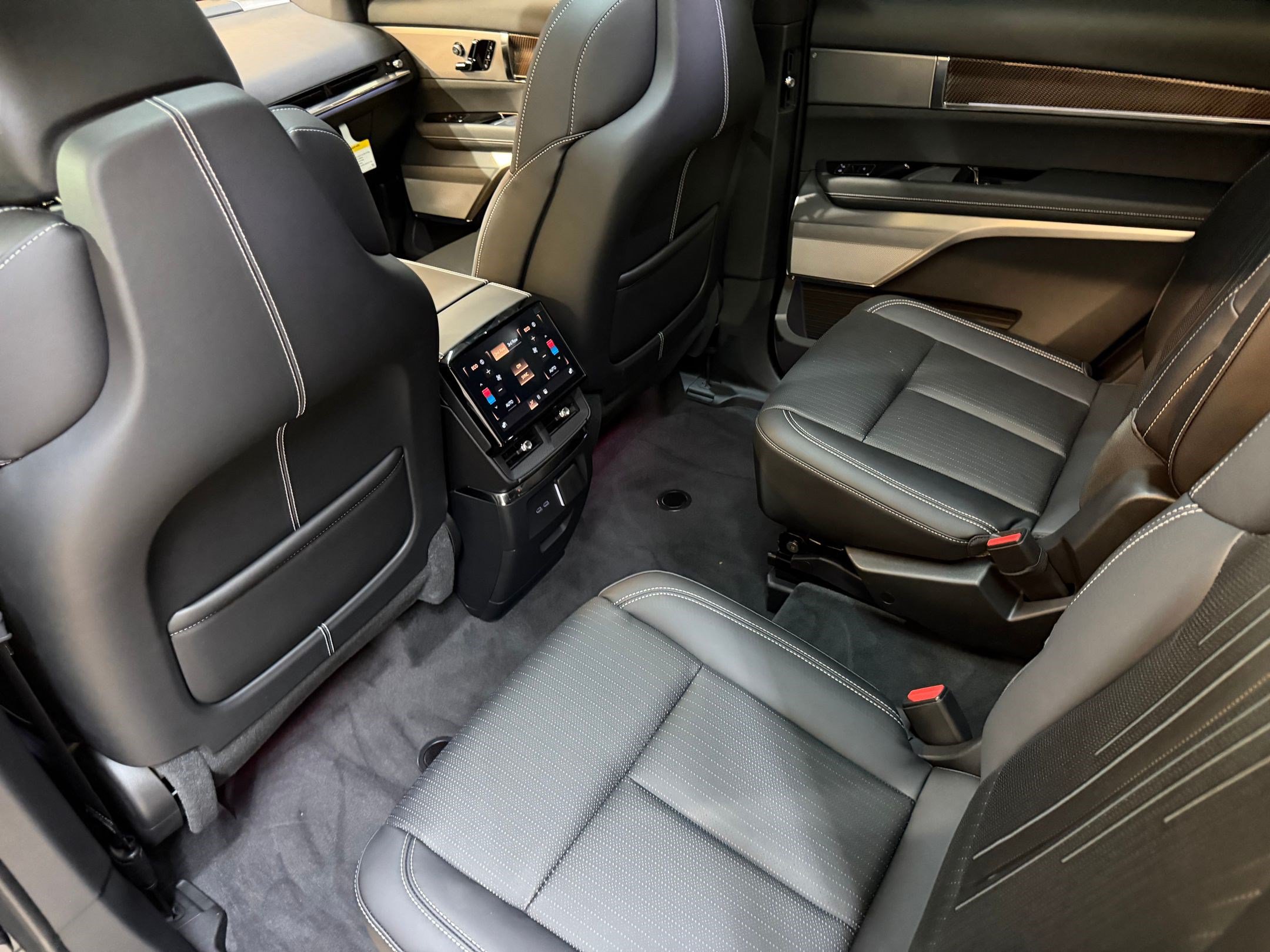 New 2026 Cadillac Vistiq Luxury AWD/4WD image 42