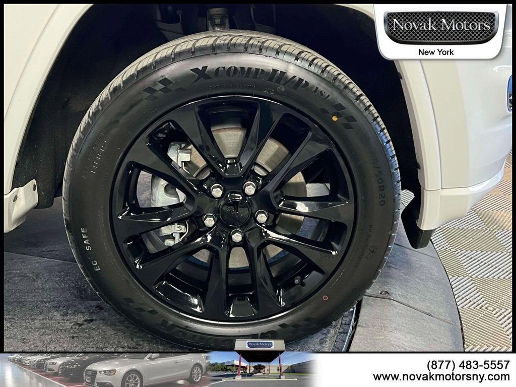 Used 2022 Jeep Grand Cherokee Laredo X image 7