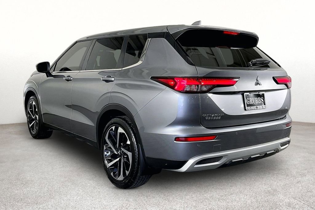 Used 2024 Mitsubishi Outlander SE FWD image 17