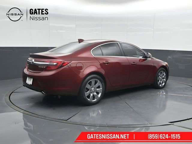 Used 2017 Buick Regal Premium w/ Driver Confidence Package #2 FWD image 2