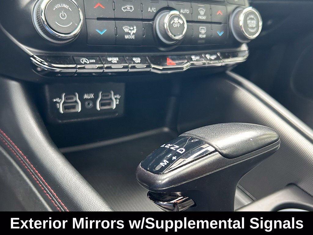 Used 2024 Dodge Durango GT RWD image 21