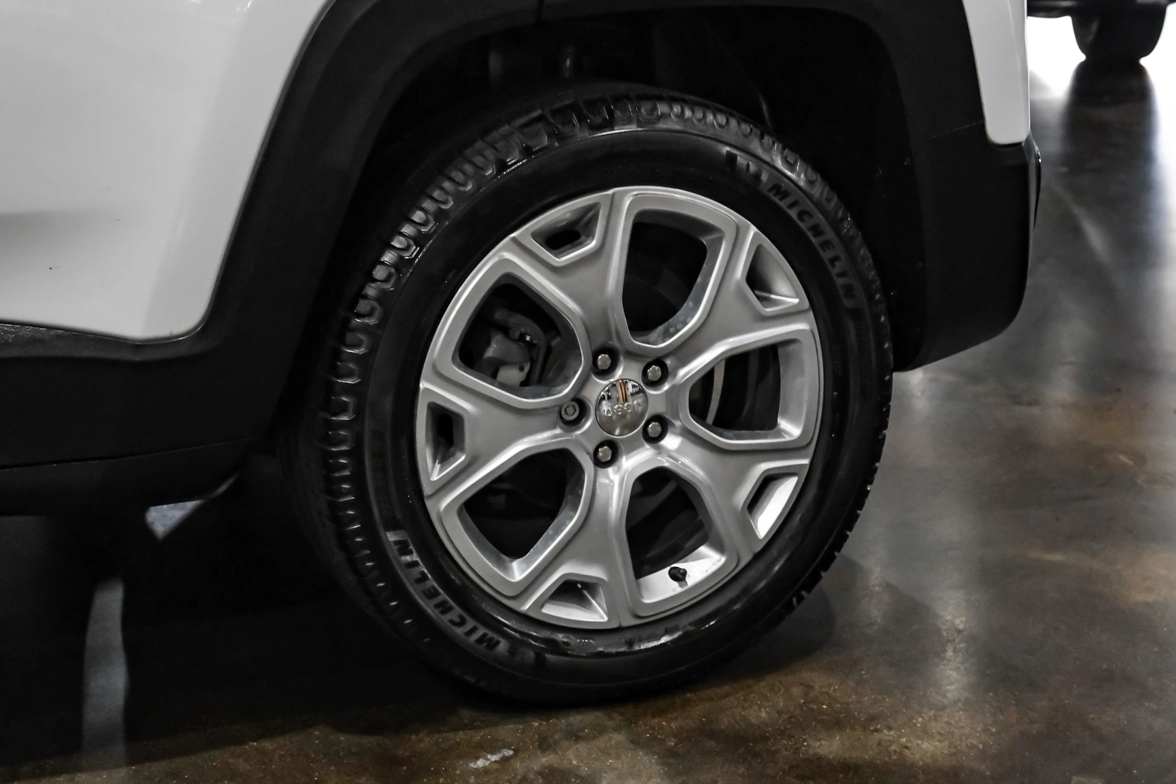 Used 2018 Jeep Renegade Limited w/ Advanced Technology Group AWD/4WD image 53