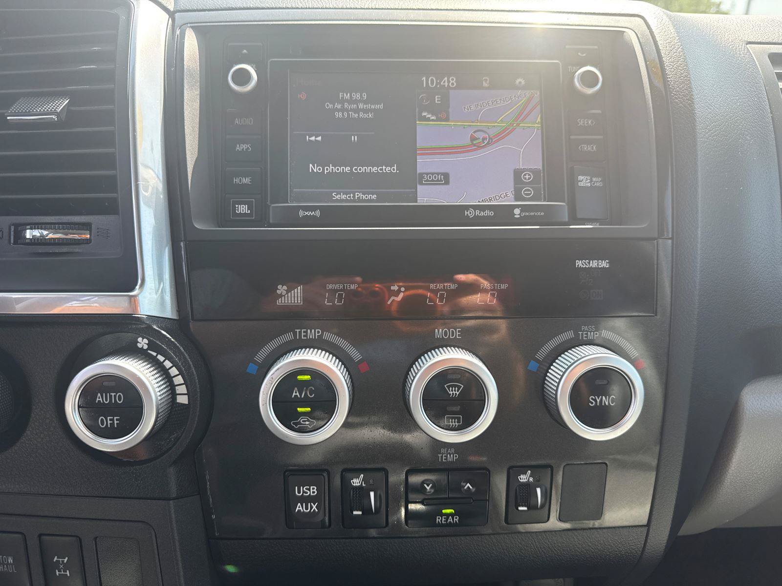 Used 2019 Toyota Sequoia Limited w/ Safety & Convenience Package AWD/4WD image 21