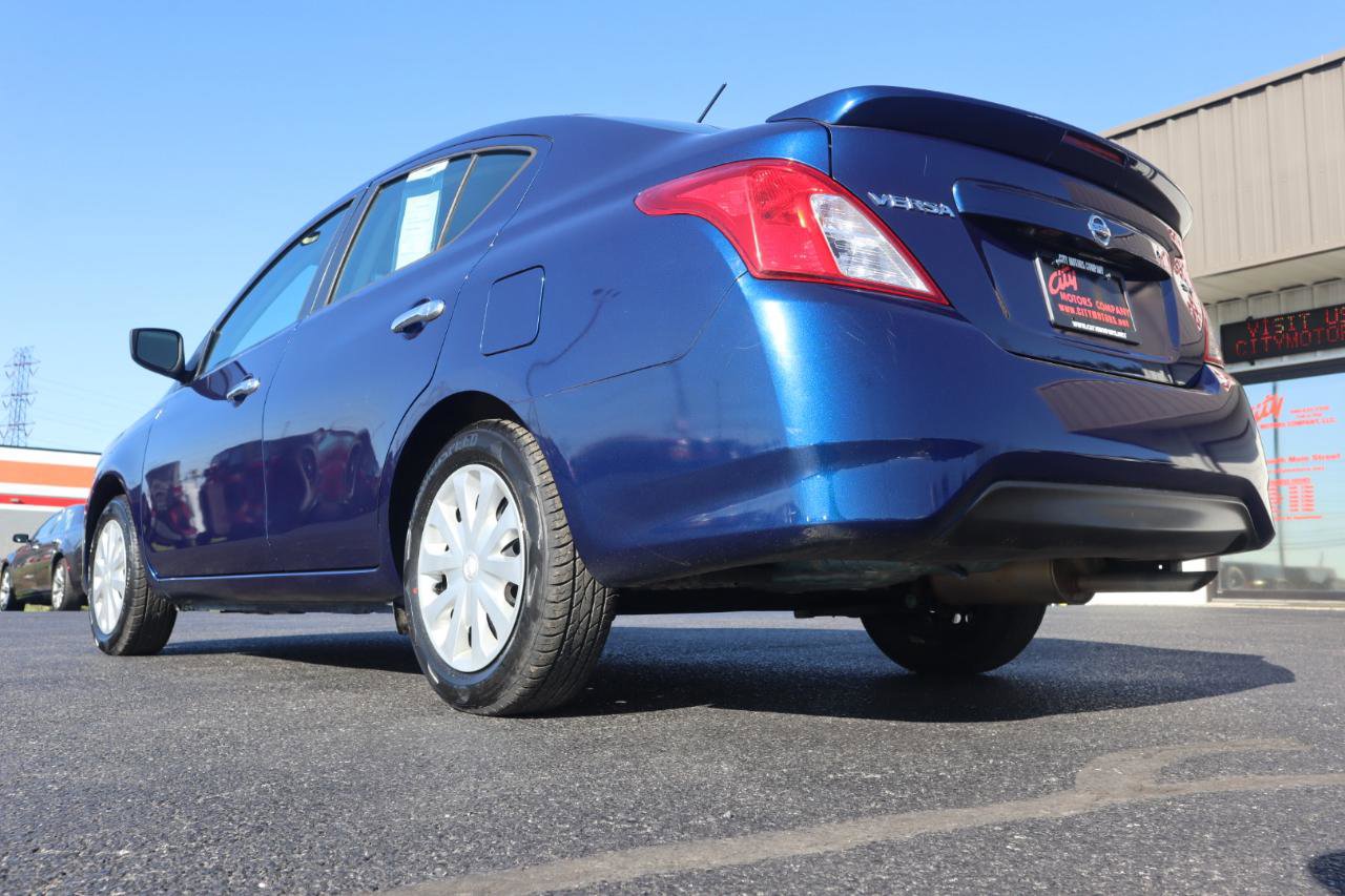 Used 2019 Nissan Versa SV FWD image 19