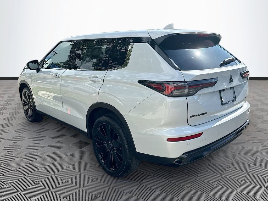 New 2026 Mitsubishi Outlander LE FWD image 5