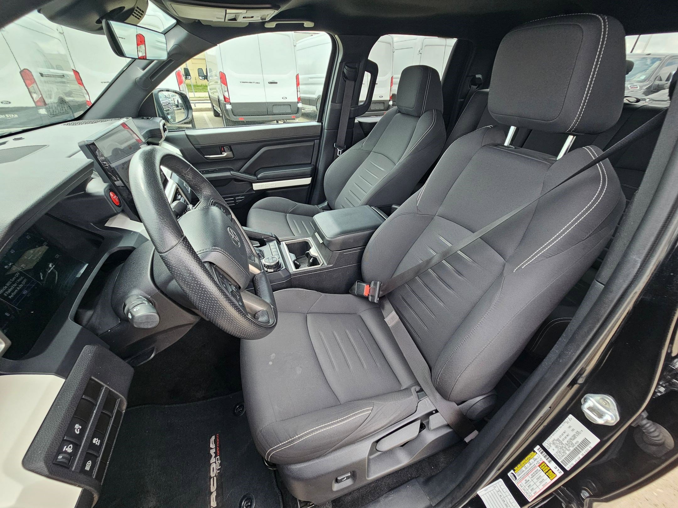 Used 2024 Toyota Tacoma TRD Off-Road image 15