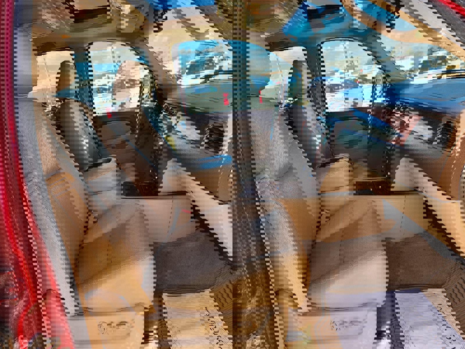 Used 2014 Chevrolet Suburban LTZ image 27