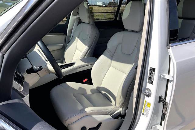 Used 2023 Volvo XC90 T8 Plus w/ Protection Package AWD/4WD image 8
