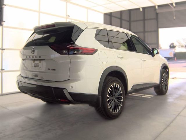 Certified 2025 Nissan Rogue SL w/ Tech Package AWD/4WD image 10