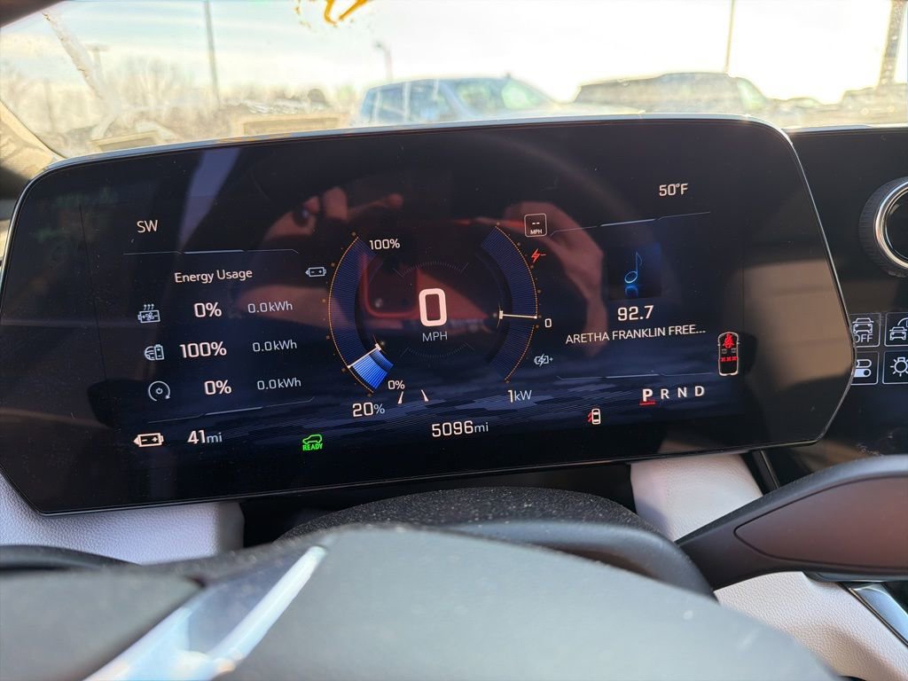 Used 2025 Chevrolet Equinox EV LT image 8